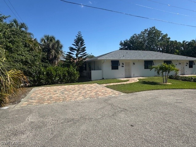 4250 Rita Ln in Bonita Springs, FL - Building Photo