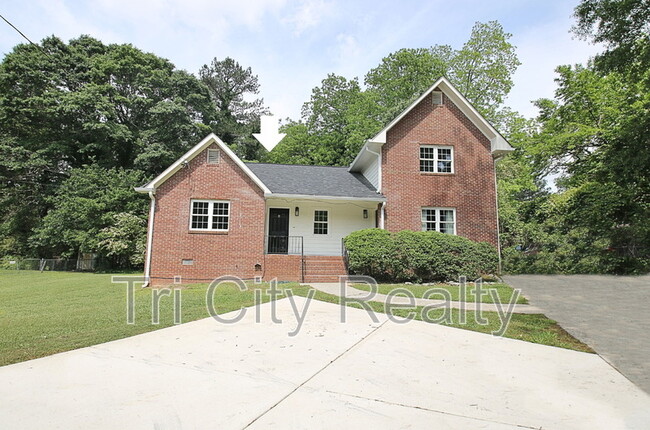 property at 105 Rose Ct