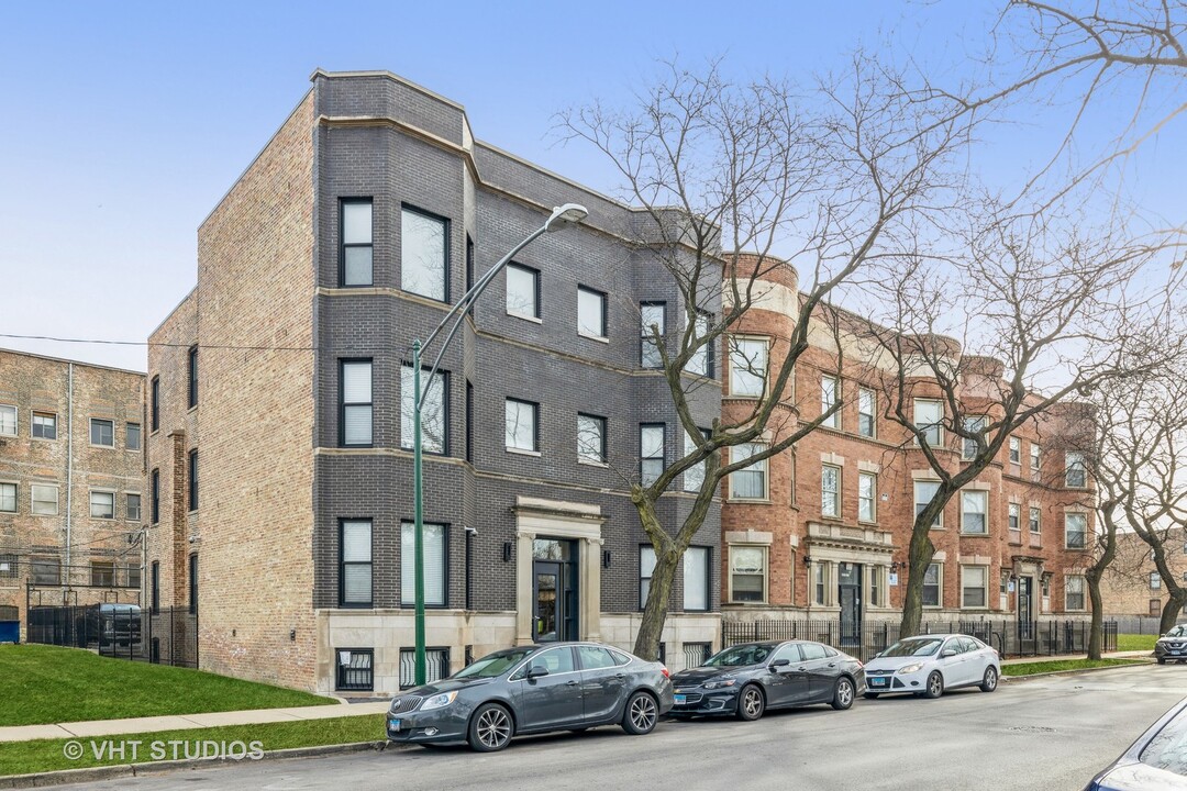 4913 S Calumet Ave in Chicago, IL - Building Photo