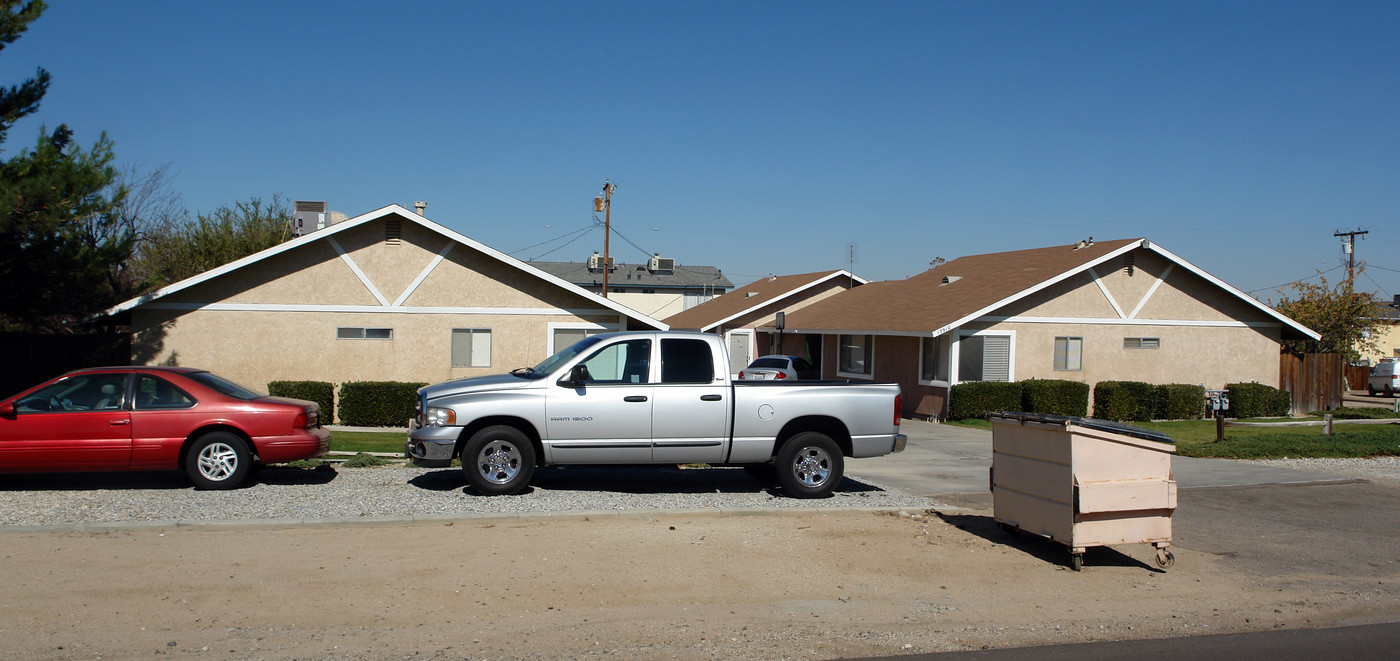 A in Hesperia, CA - Building Photo