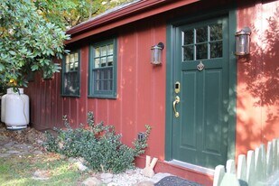 1035 Southford Rd in Southbury, CT - Building Photo