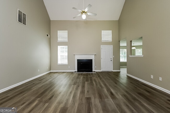117 Meadow Creek Ct in Hampton, GA - Building Photo - Building Photo