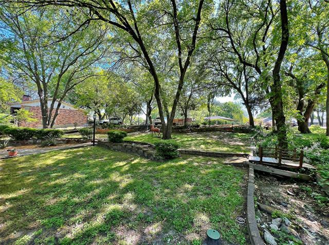 531 Longworth Blvd in Duncanville, TX - Foto de edificio - Building Photo