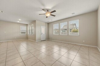 197 Eves Necklace Dr. in Hays, TX - Building Photo - Building Photo