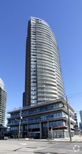 2230 Lakeshore Blvd W in Toronto, ON - Building Photo - Building Photo
