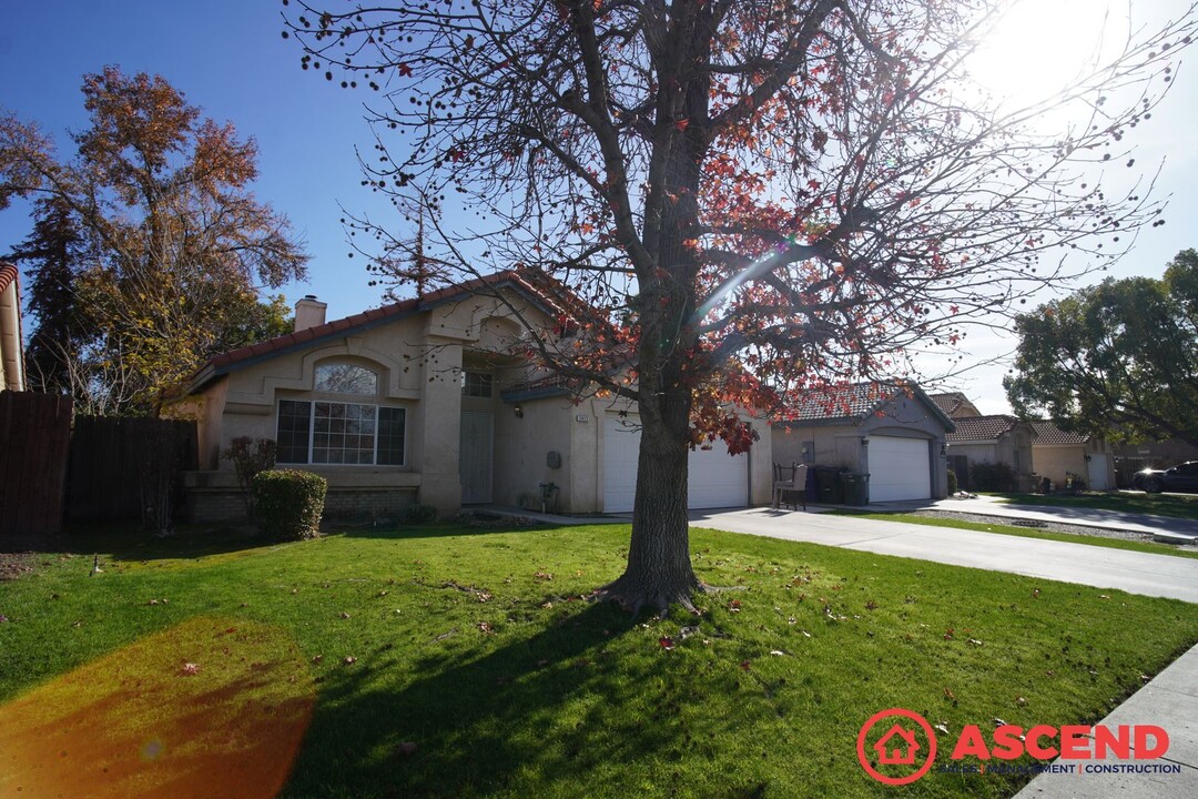 7412 Chilibre St in Bakersfield, CA - Building Photo