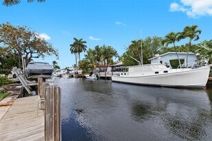 1424 Nautilus Isle in Dania Beach, FL - Building Photo