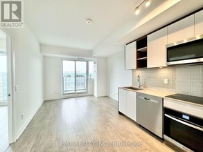 543 Richmond St W in Toronto, ON - Building Photo - Building Photo