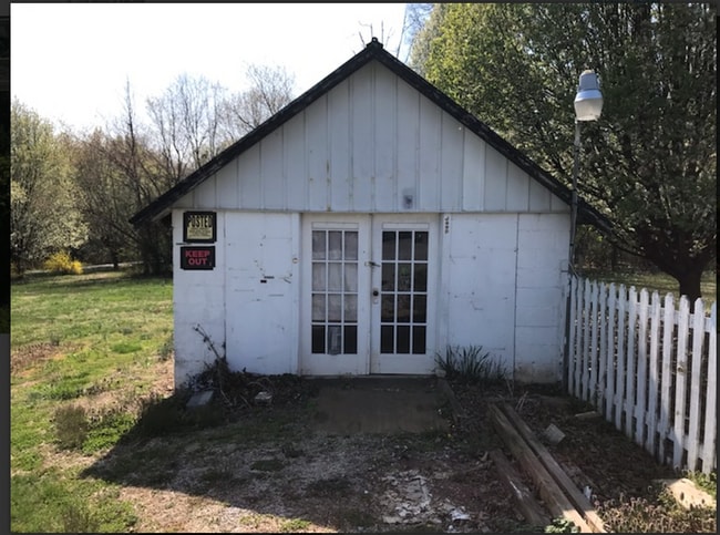 17458 Leesville Rd in Evington, VA - Building Photo - Building Photo