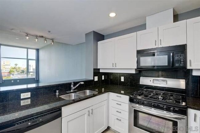 475 Redwood St in San Diego, CA - Foto de edificio - Building Photo