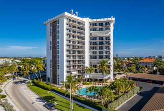 St Armands Towers in Sarasota, FL - Building Photo - Building Photo