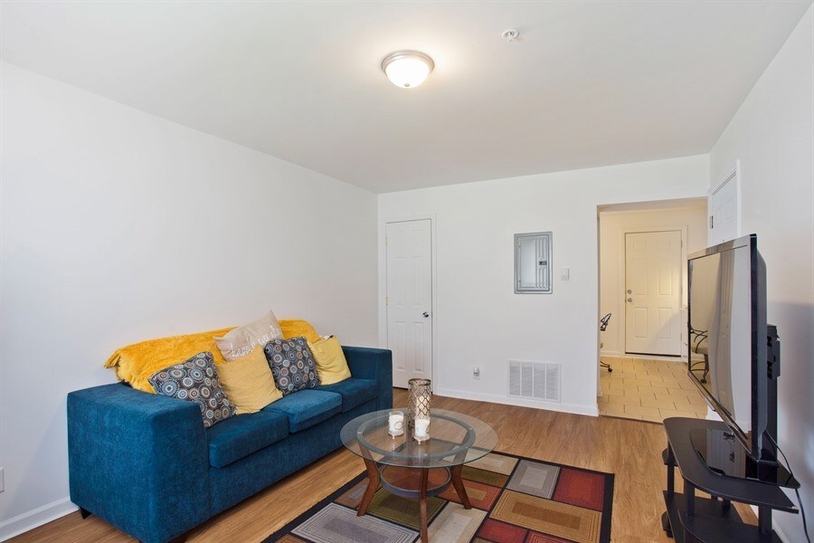 Pangea Oaks Apartments in Baltimore, MD