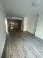 821 Willoughby Ave, Unit 3 in Brooklyn, NY - Foto de edificio - Building Photo