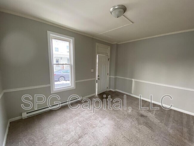 111 Middle St in Waynesboro, PA - Building Photo - Building Photo