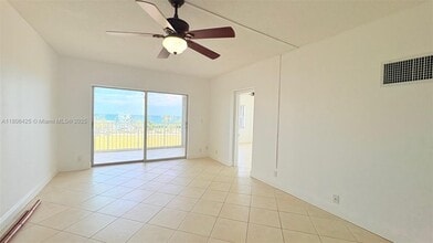 4117 Bougainvilla Dr in Lauderdale-by-the-Sea, FL - Building Photo - Building Photo