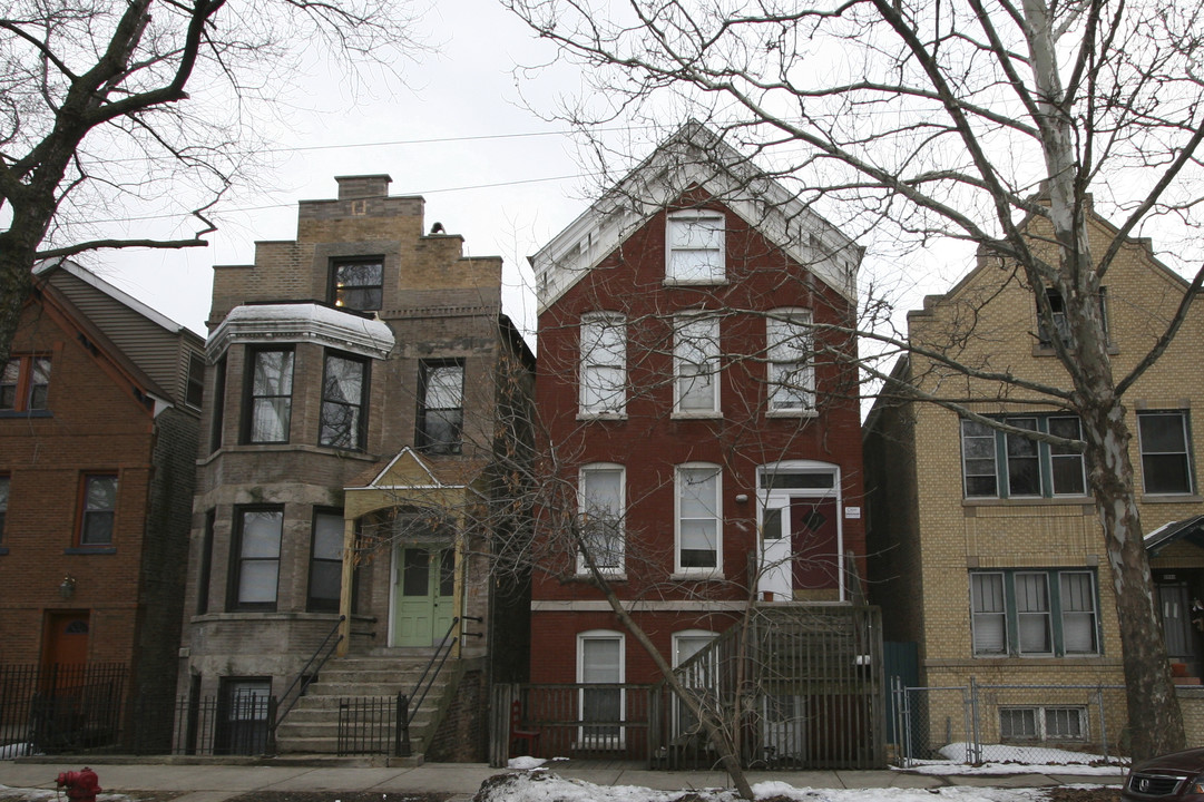 2032 N Winchester Ave in Chicago, IL - Building Photo