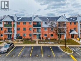 1096 Jalna Blvd in London, ON - Building Photo