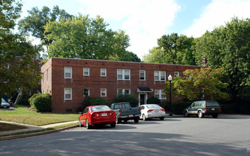 Westover Hills Apartments in Arlington, VA - Building Photo - Building Photo