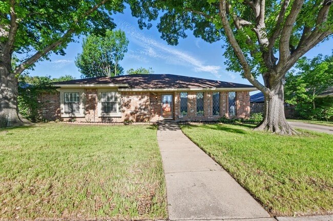 property at 2722 Margaret Dr