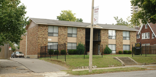 Peabody Station Apartments in Memphis, TN - Building Photo - Building Photo