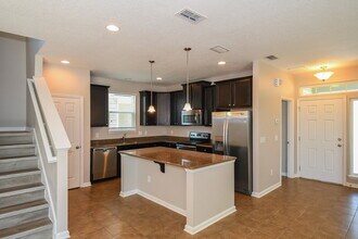 452 Vineyard Ln in Orange Park, FL - Building Photo - Building Photo