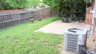 847 Rambling Oaks Dr in Norman, OK - Building Photo - Building Photo