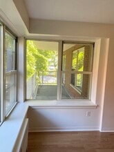 145 Pinckney St, Unit 207 in Boston, MA - Building Photo - Building Photo