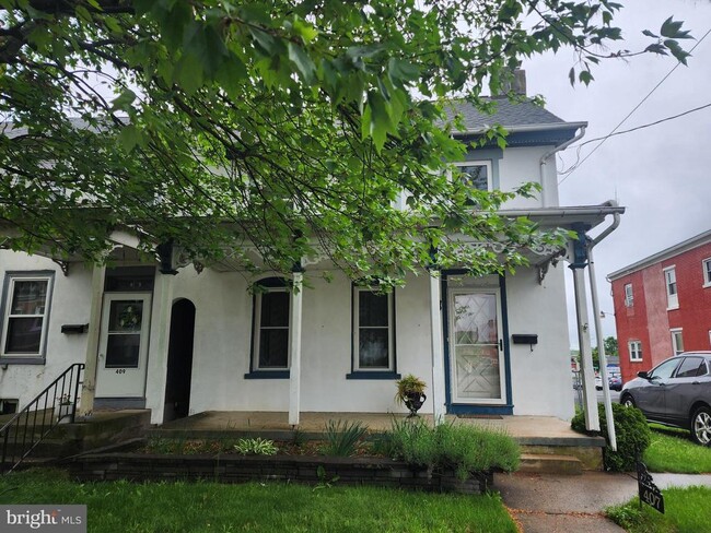 property at 407 Main St