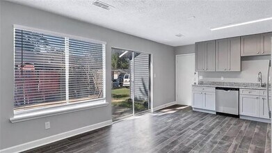 3150 Cadiz Cir in College Park, GA - Building Photo - Building Photo