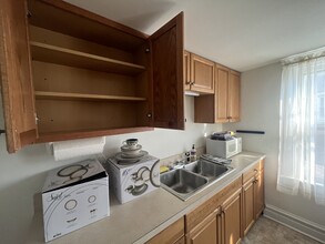 207 E Main St in Macungie, PA - Foto de edificio - Building Photo
