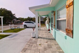 536 Roanoke St in Dunedin, FL - Building Photo - Building Photo