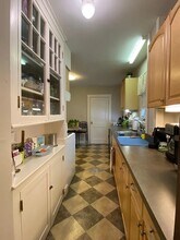 7 High St, Unit 1 in Somerville, MA - Foto de edificio - Building Photo