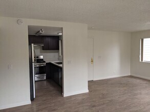 55 Stenner St in San Luis Obispo, CA - Building Photo - Building Photo