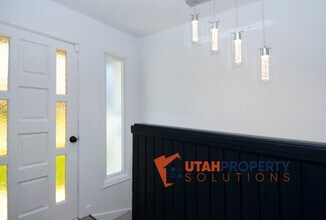 239 E 9585 S in Sandy, UT - Building Photo - Building Photo