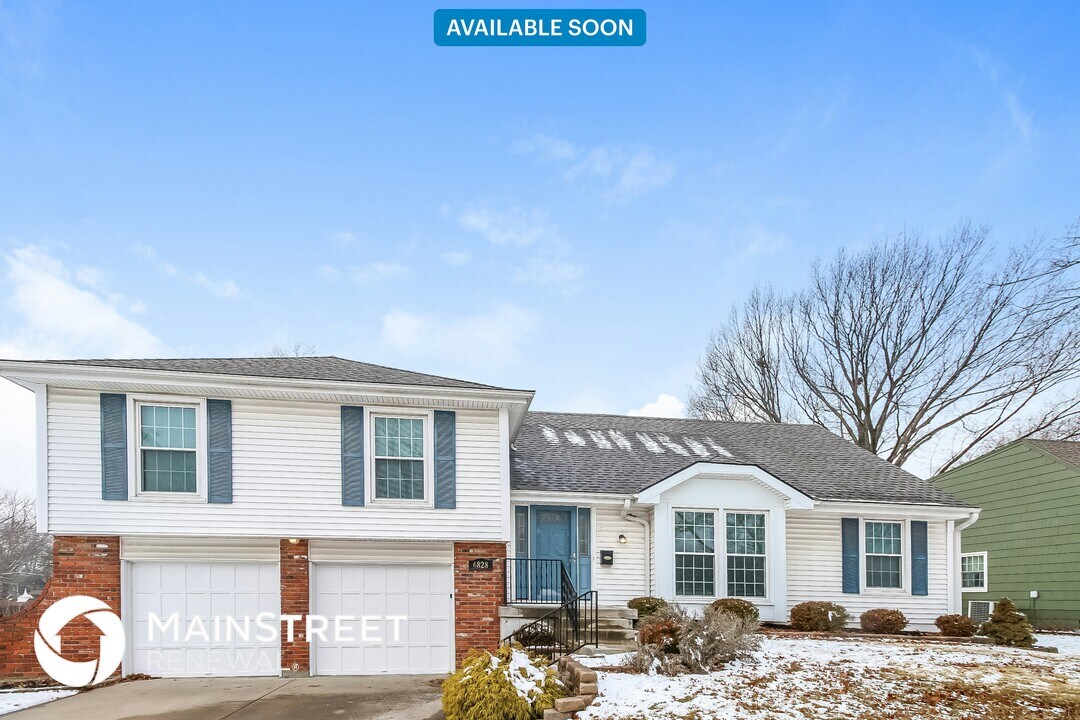 6828 N Overland Dr in Kansas City, MO - Building Photo