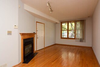 1445 W Cortez St, Unit 1 in Chicago, IL - Building Photo - Building Photo