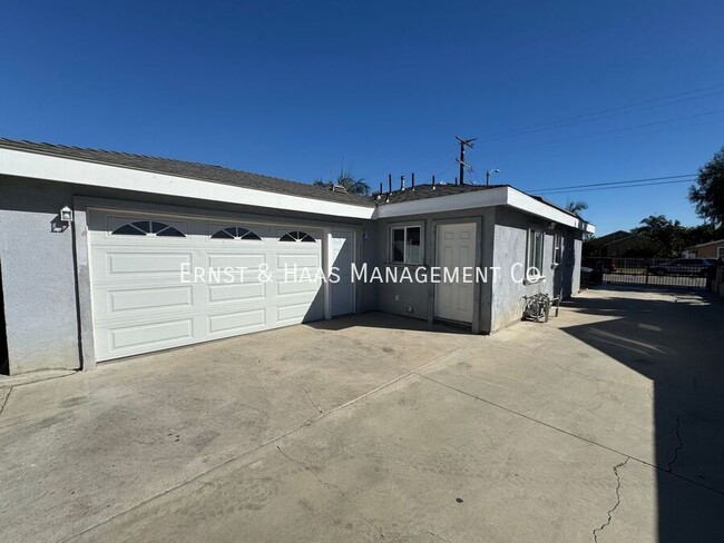 12701 Waldorf Dr in Lynwood, CA - Building Photo - Building Photo