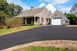 131 Hemlock Dr in Deep River, CT - Building Photo - Building Photo