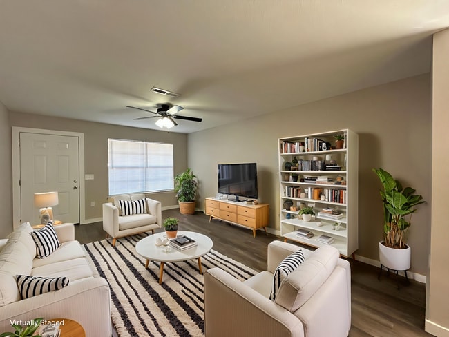 504 N 4th St in Rogers, AR - Building Photo - Building Photo