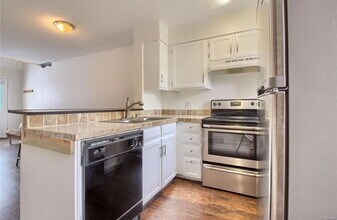 1683 S Blackhawk Way in Aurora, CO - Foto de edificio - Building Photo