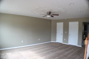 2 Sugar Maple Ln in Ona, WV - Building Photo