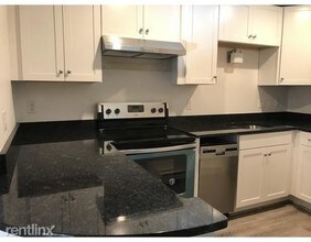 76 E Brookline St-Unit -# 2 in Boston, MA - Building Photo - Building Photo