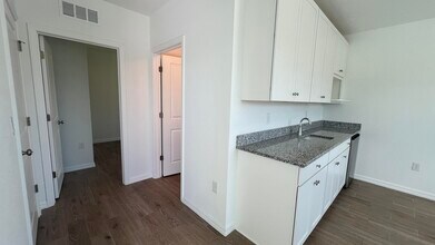 1782 SW Bayshore Blvd in Port St. Lucie, FL - Building Photo - Building Photo