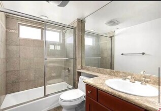 1621 Barry Ave, Unit West LA- condo for rent in Los Angeles, CA - Foto de edificio - Building Photo