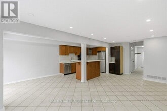 619 Southridge Dr in Hamilton, ON - Building Photo - Building Photo