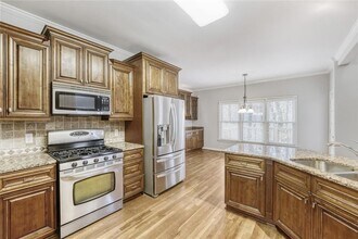 115 Nesbit Ridge Dr in Roswell, GA - Foto de edificio - Building Photo