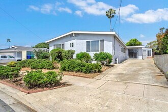 4722 Mt La Palma Dr in San Diego, CA - Building Photo - Building Photo