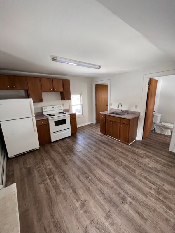 24 W Main St-Unit -C in Cambridge, NY - Building Photo - Building Photo