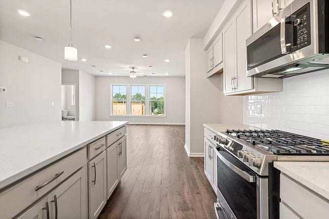 property at 1577 Halbrook Pl SW