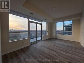 3260 Sheppard Ave E in Toronto, ON - Building Photo - Building Photo